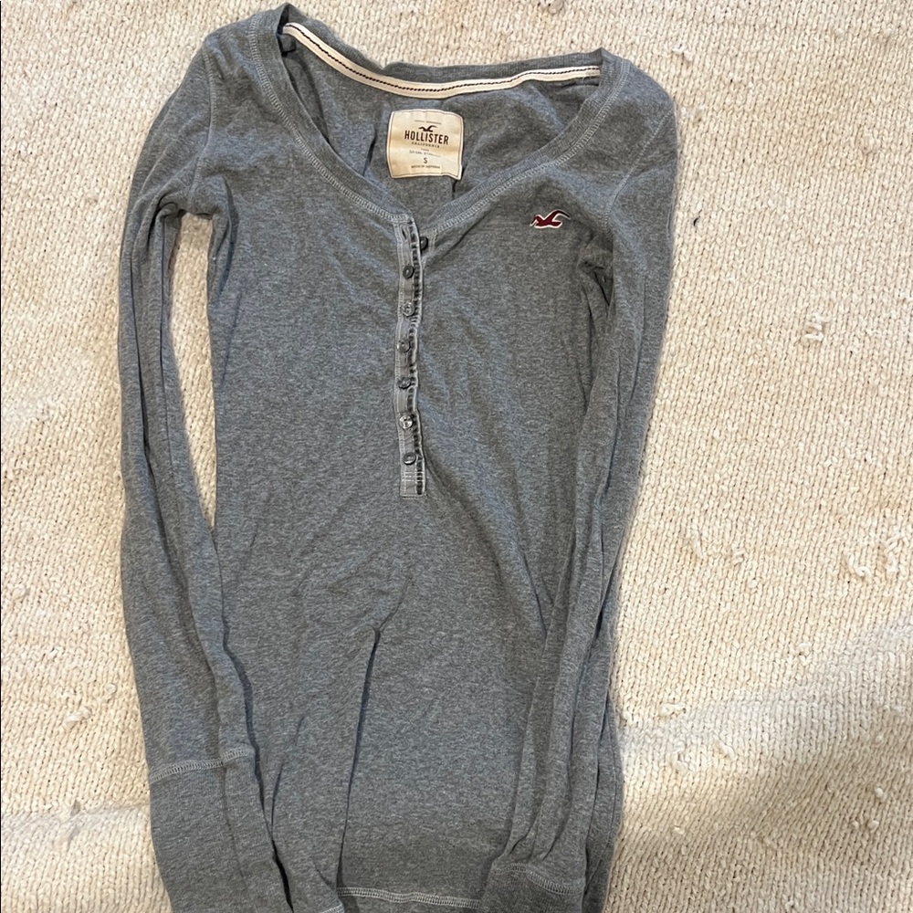 Hollister Heather Gray Long Sleeve Top